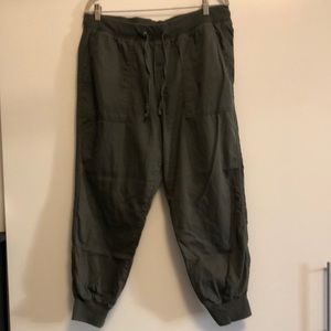 Gap  cotton/linen blend joggers, size L